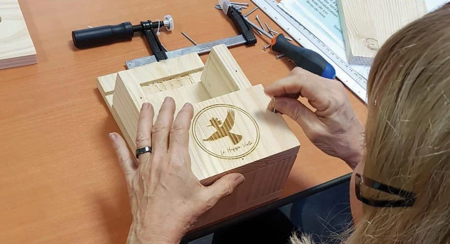 Des nichoirs pour tous : Fabrication de nichoirs/mangeoires