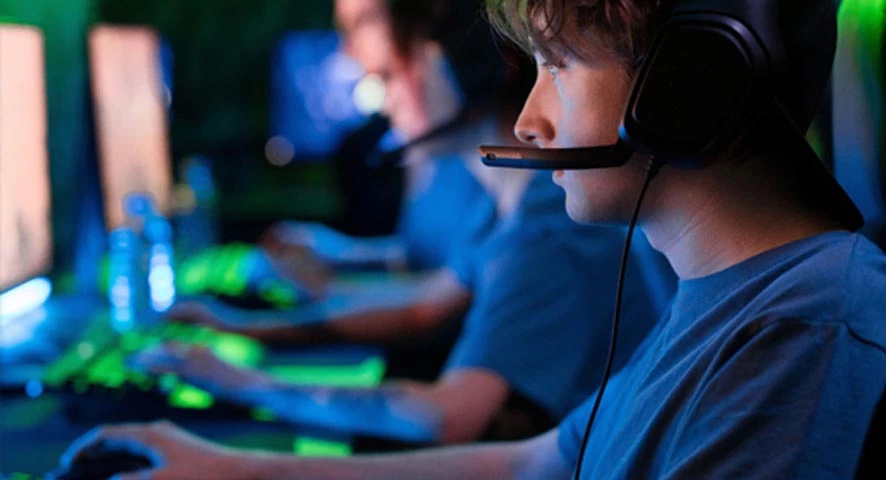 Gaming-Room – Salle de Jeux – Le Burck